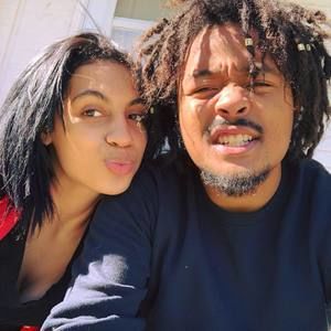 Meet your Posher, Domonique